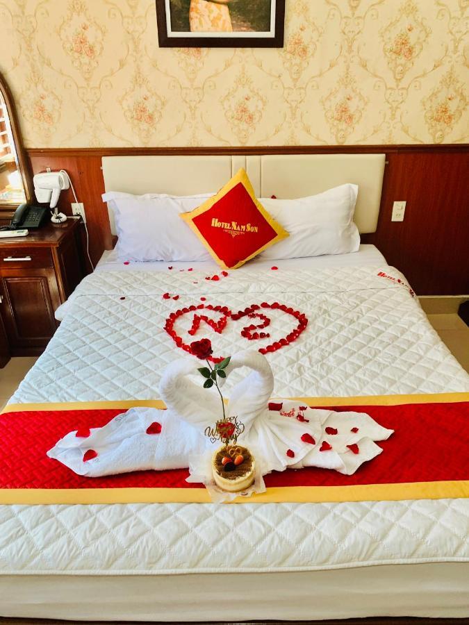 Hotel Khach San Nam Son Dong Khe Exteriér fotografie